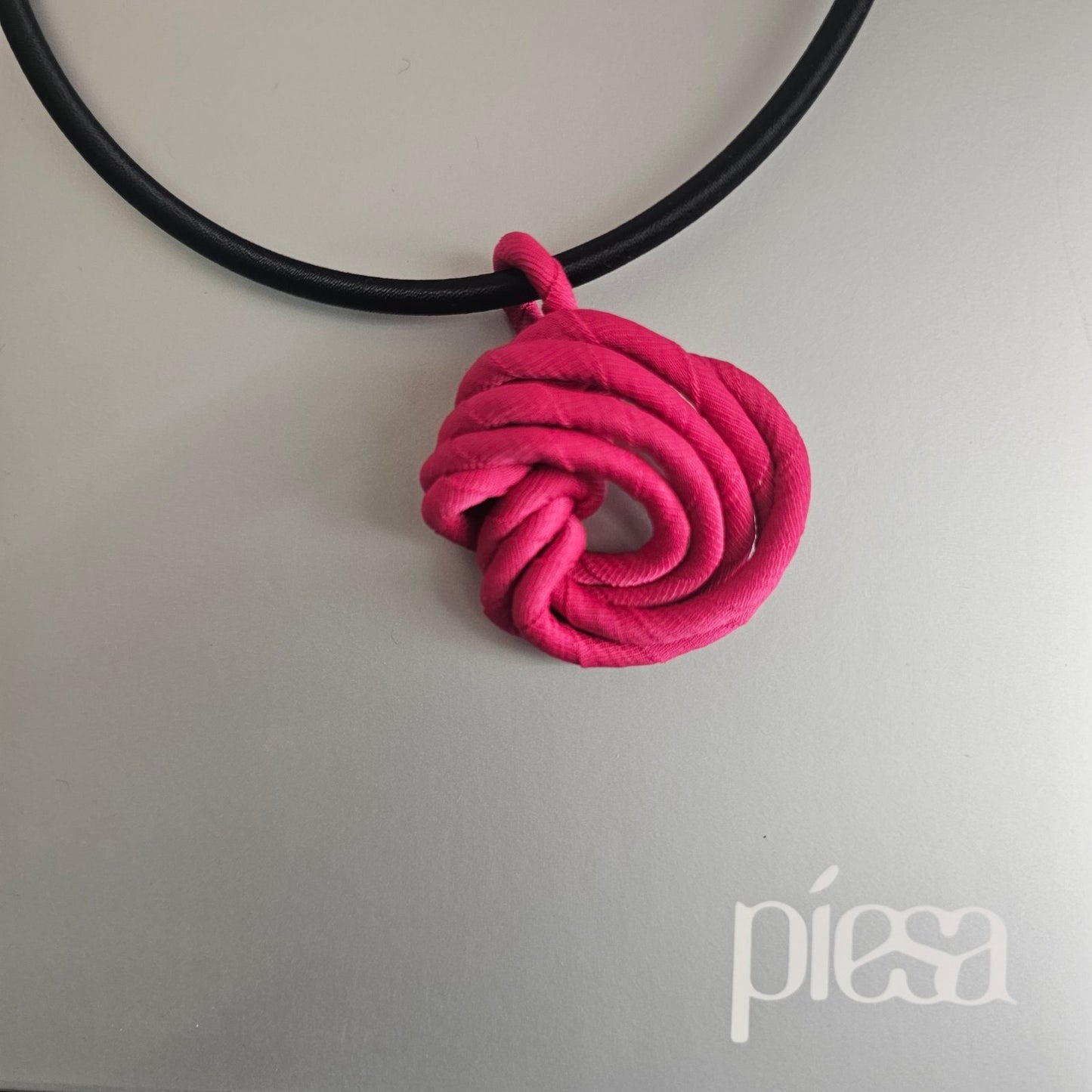 Piesa necklace