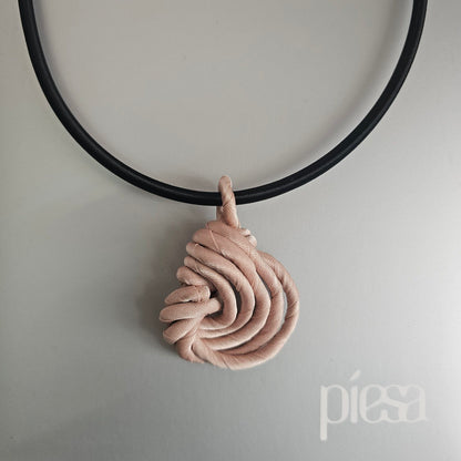 Piesa necklace